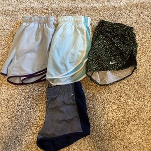 COPY - Nike tempo running short